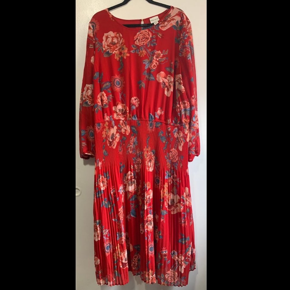 Red Floral Midi 3/4 Sleeve Dress with Arm Slits